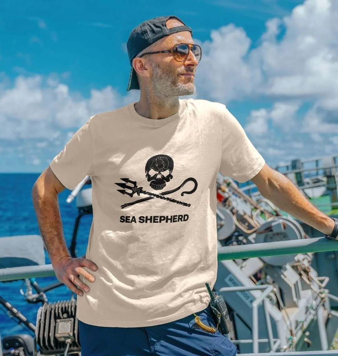 Black Jolly Roger T-shirt