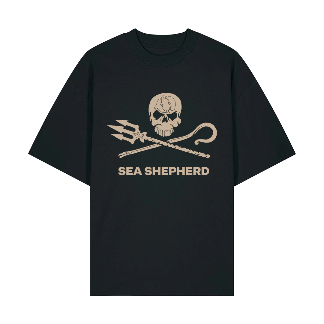 Sea Shepherd Oat Jolly Roger Women's Oversized T-shirt - Image 4
