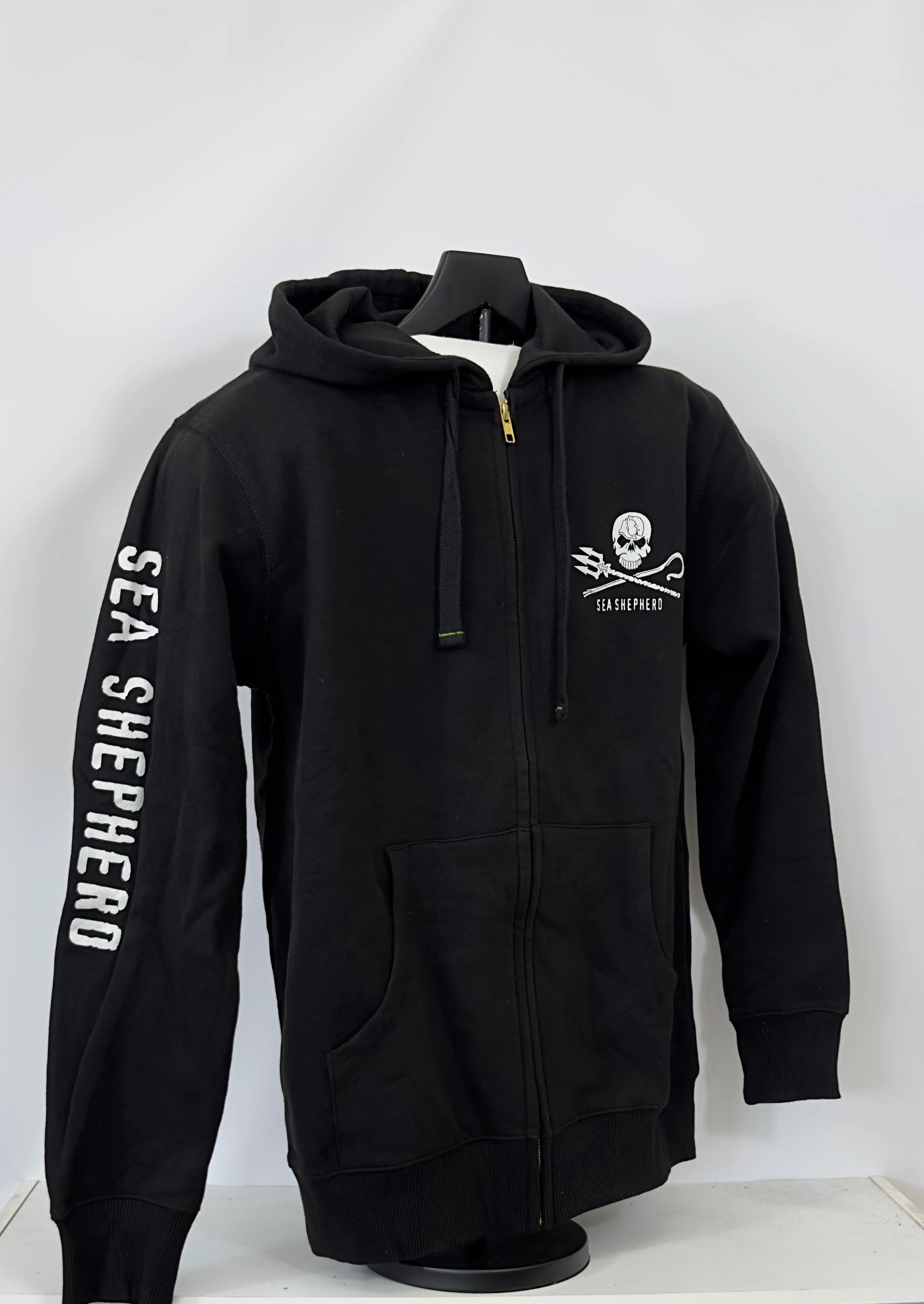 Men Jolly Roger Premium Fit Sweatjacket